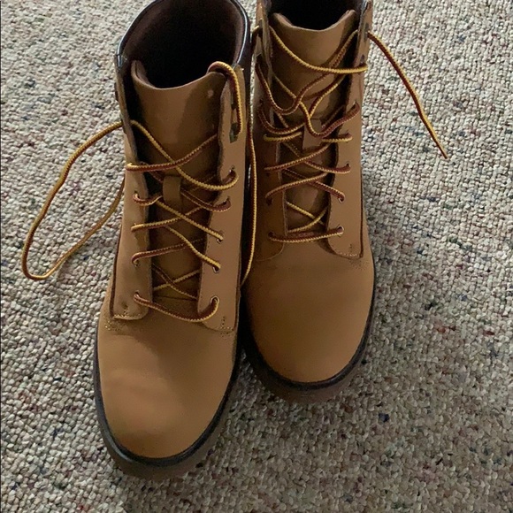 Timberlands Boots - Picture 3 of 4